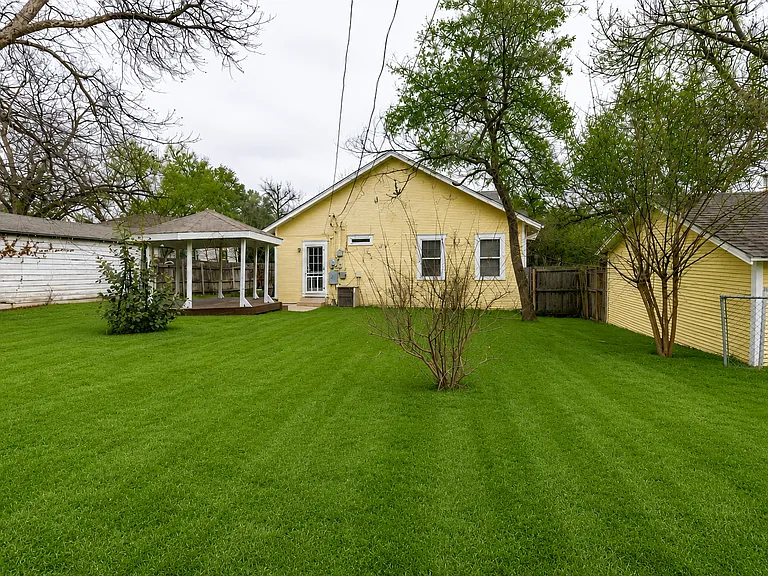 1206 N 5th St — Photo 21