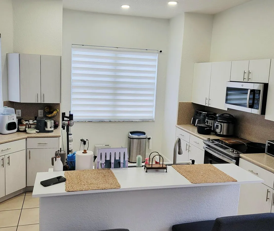 4 bed, 3.0 bath, $4,050 — Photo 2