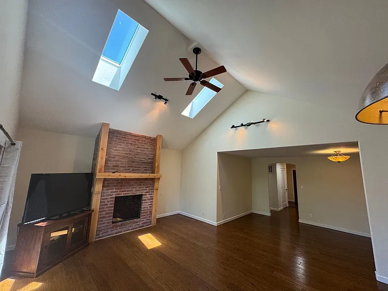 325 Vista Robles Dr — Photo 28