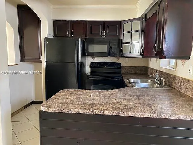 2210 Taylor St #103 — Photo 3