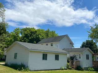 48 McClellan St, Hillsdale, MI 49242