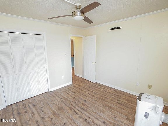 4th image of 2264 New River Inlet Road #210