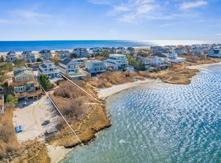 842 Dune Rd, Westhampton Beach, NY 11978