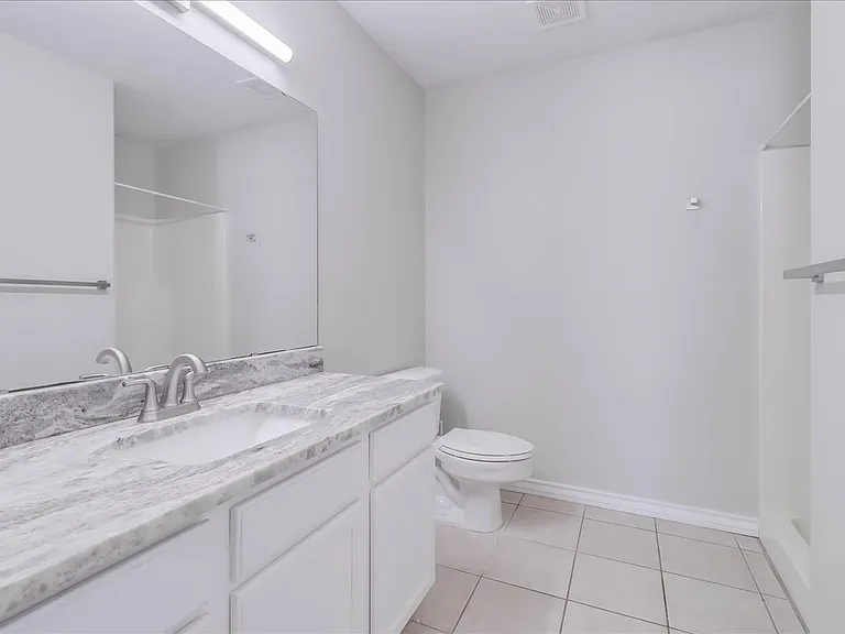 15513 Palmira Ave #B — Photo 25