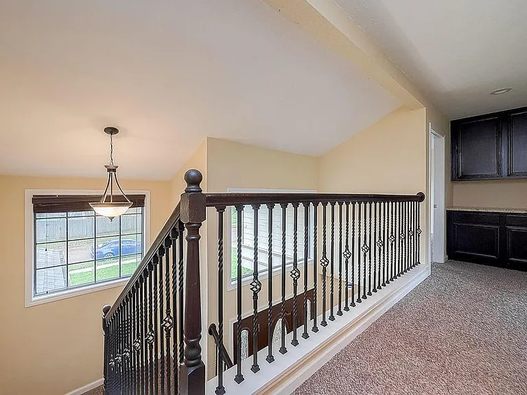 2039 Shorewood Ln — Photo 26