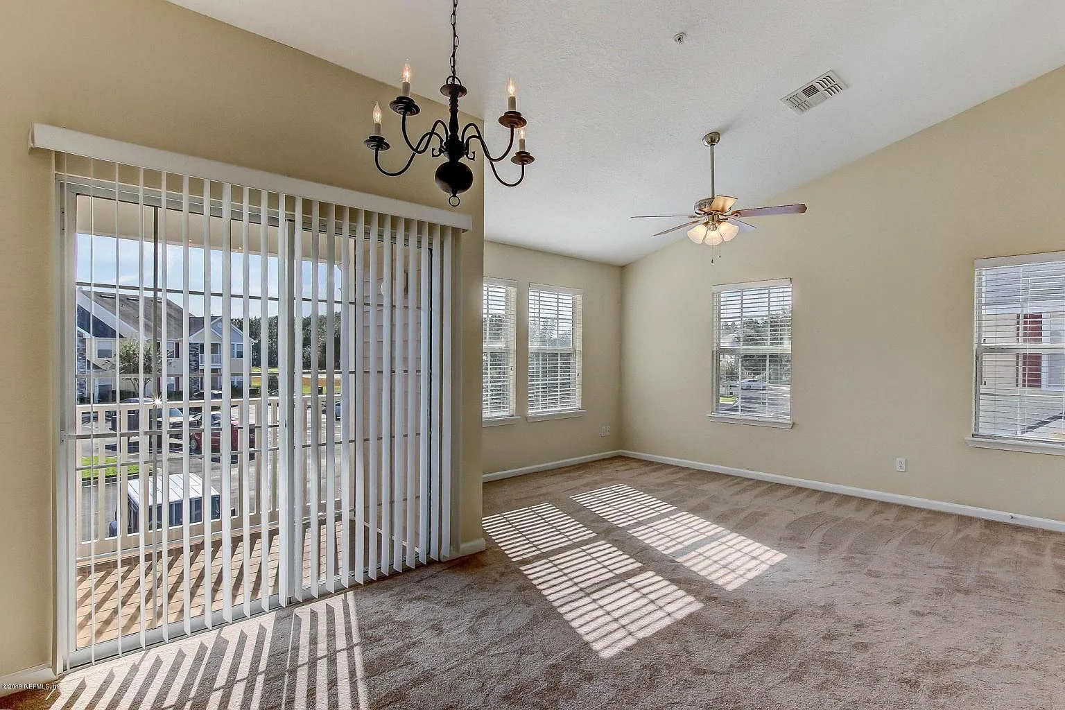 2 bed, 1150 sqft, $1,500 — Photo 3