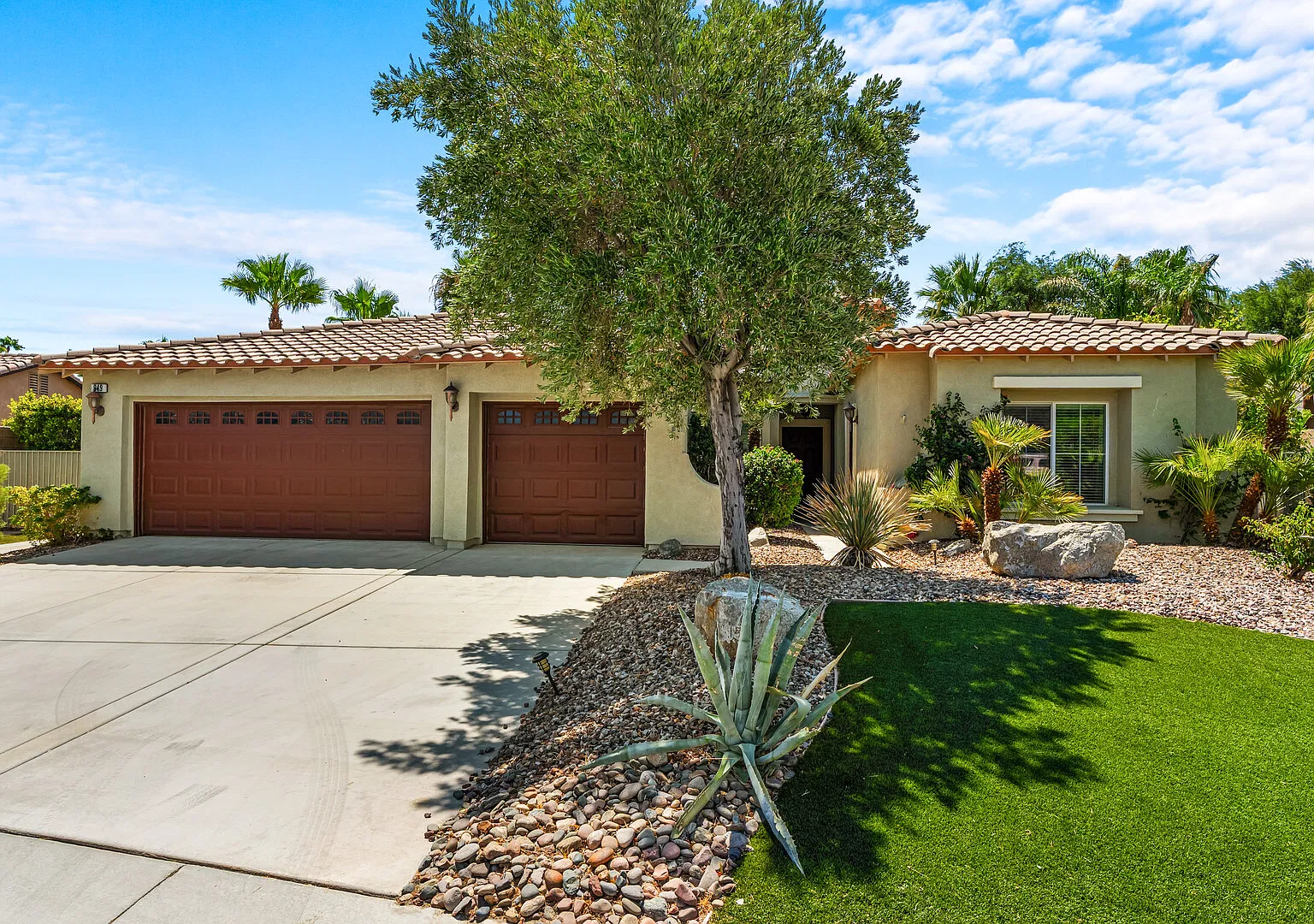 Home + Private Casita, Private Pool & Spa Putting Green, Fenced yard — Photo 2