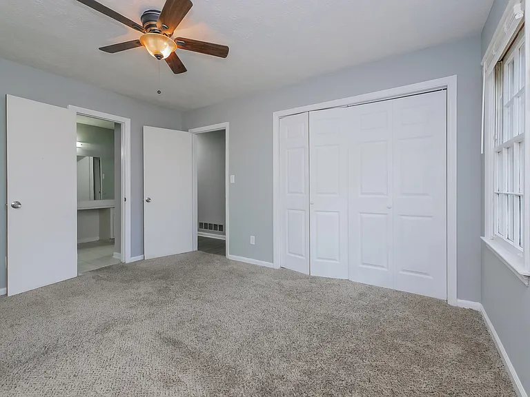 5645 Morning Creek Cir — Photo 18