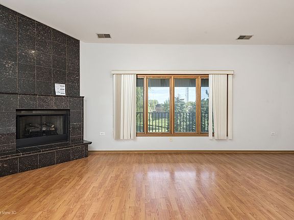4th image of 19457 Manchester Dr #19457