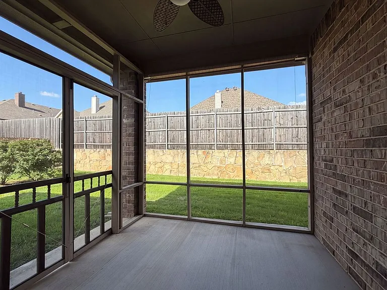 3005 S College Ave — Photo 18