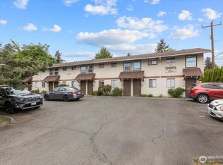 2 SW 119th St, Seattle, WA 98146