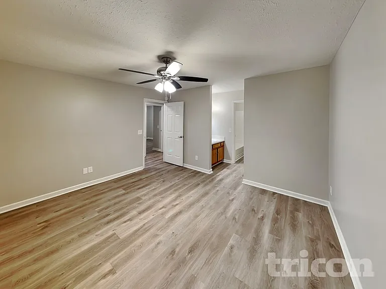 80 Vincent Ln — Photo 9