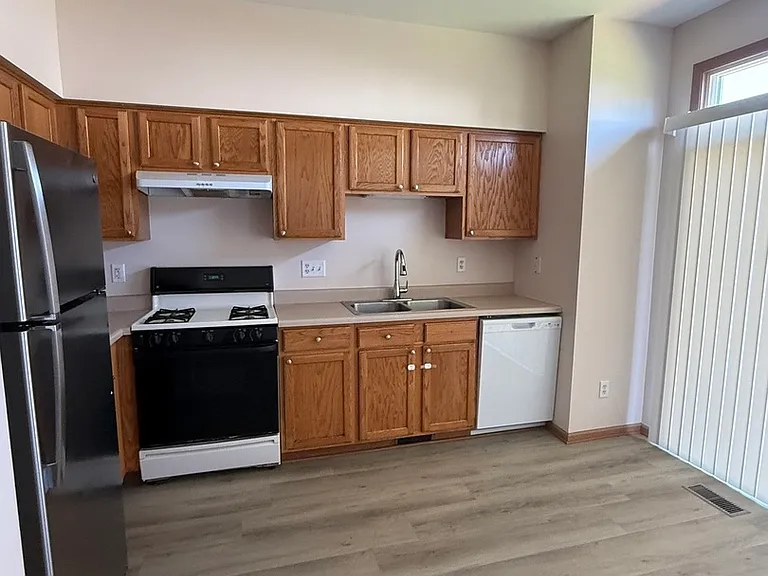 757 Bayles Dr — Photo 12