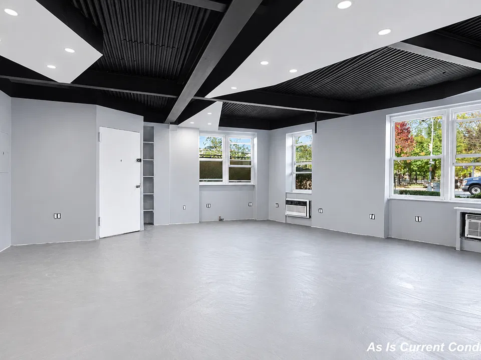 207 Ocean Pkwy #1H