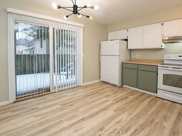 eat in kitchen with plenty of room for a dining table
