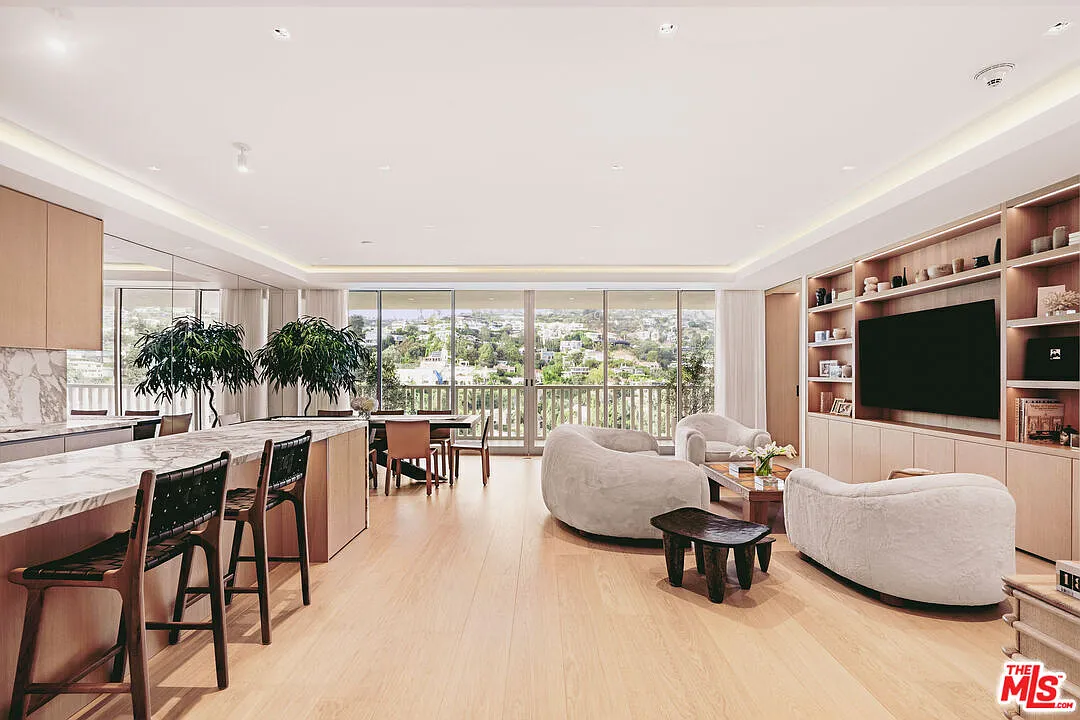 1 bed, 1.5 bath, 1315 sqft, $16,000 — Photo 1