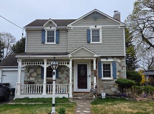 144 Maple Shade Ave, Hamilton, NJ 08610