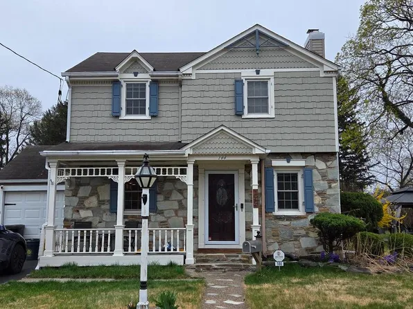144 Maple Shade Ave, Hamilton, NJ 08610
