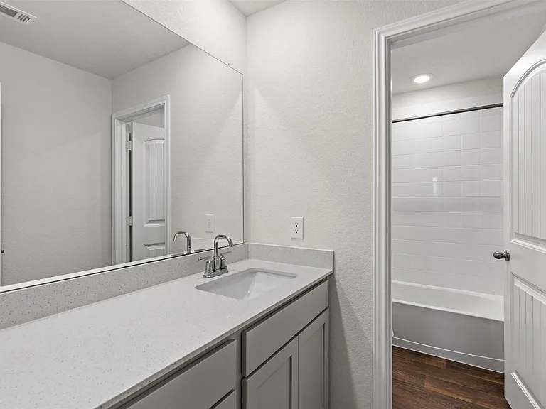 228 Brooklyn Dr — Photo 20