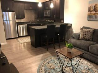 217 W Monroe St, Herrin, IL 62948