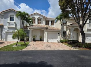 4882 NW 107th Pl, Doral, FL 33178