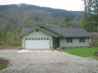 722 Sprague Valley Dr, Maple Falls, WA 98266