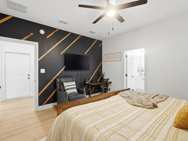3882 National Dr — Photo 36