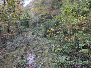 142 Fishtrap Rd, Shelbiana, KY 41562