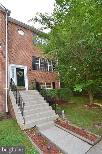 1st image of 13132 Grand View Ct