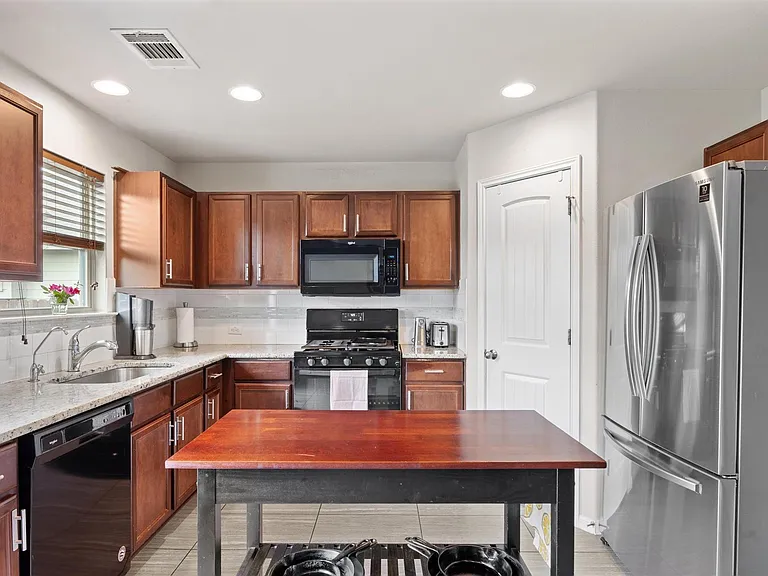369 S Brook Dr — Photo 14