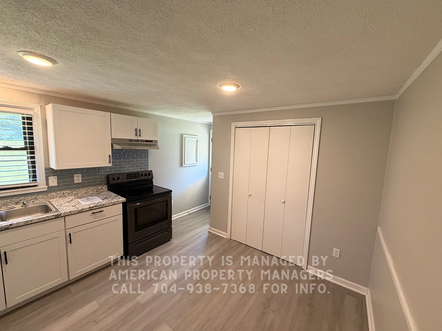 1475 Crowell St. — Photo 4