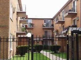 1725 W Touhy Ave APT 4, Chicago, IL 60626