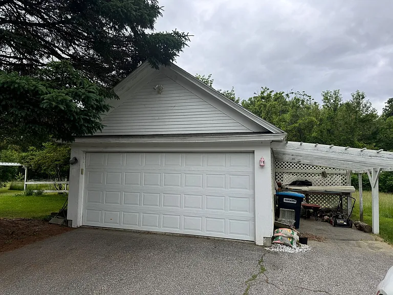 93 Lyme Rd — Photo 4