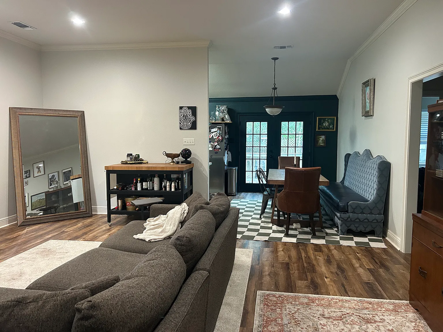 3 bed, 1380 sqft, $1,950 — Photo 4