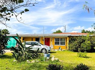 309 E Penn Rd, Lehigh Acres, FL 33936