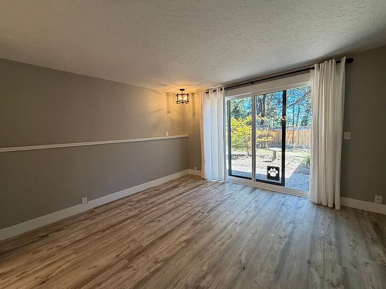 3823 Wilshire Ln — Photo 17