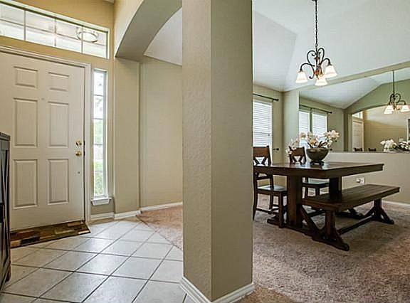 5th image of 1824 Lake Falcon Dr