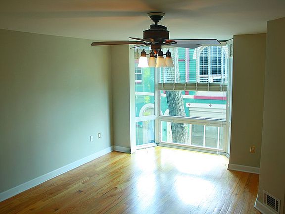 3rd image of 2025 Chancellor St #2025