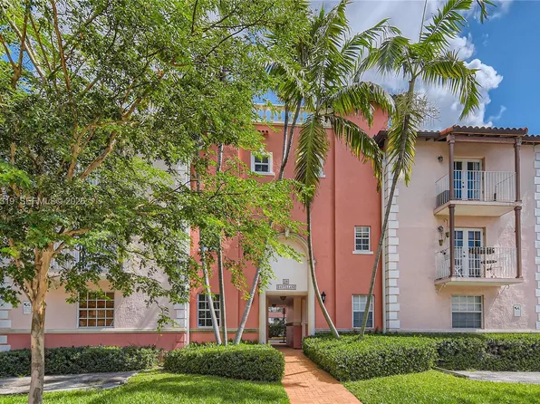 29 Santillane Ave APT 2, Coral Gables, FL 33134