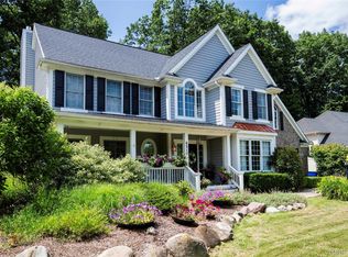 6517 Southampton Dr, Clarkston, MI 48346