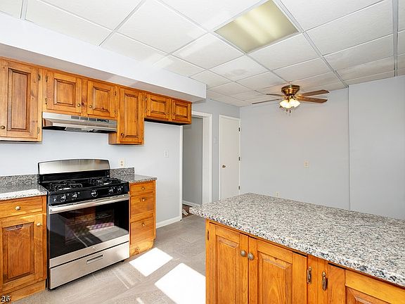 4th image of 657 Columbus Ave