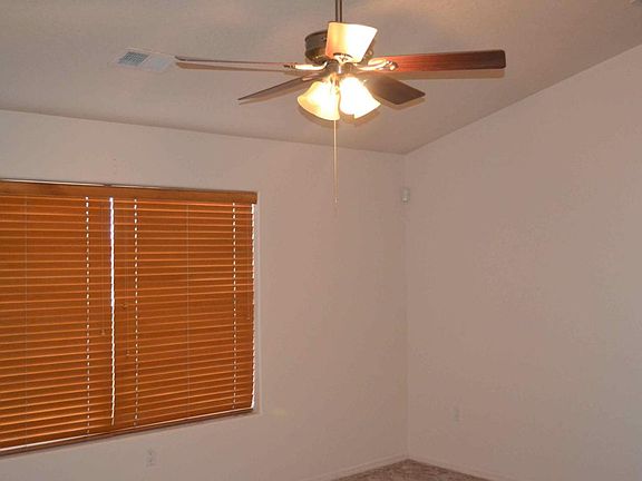 3rd image of 1848 Applewood Ln SW