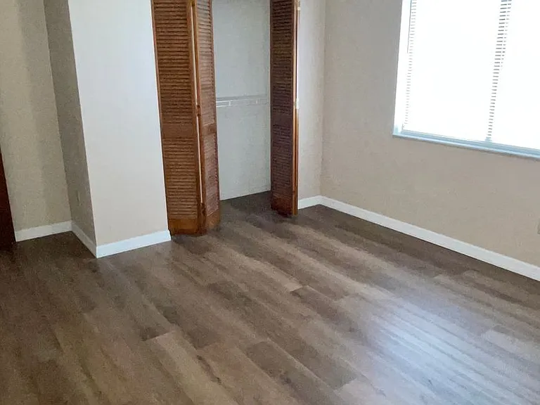 2085 Oak Meadow Cir — Photo 5