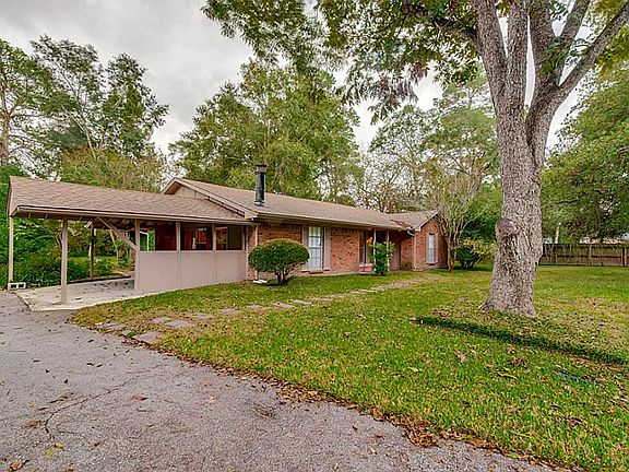3rd image of 11602 Possum Hollow Ln