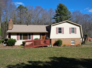 3623 San Carlos Rd, Winston Salem, NC 27105