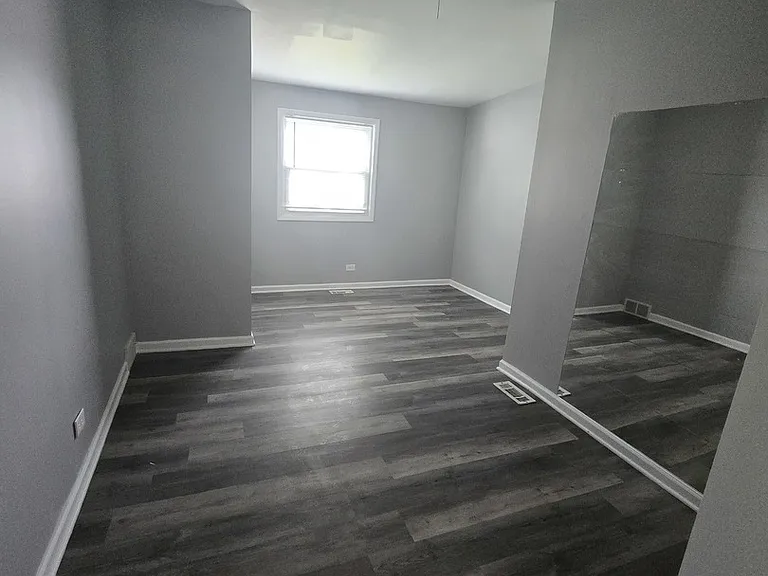 7139 W 74th St — Photo 12