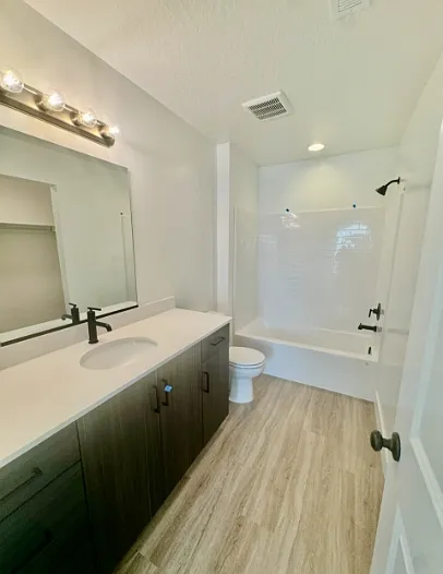 5709 S Weehawken Ln #1 — Photo 8