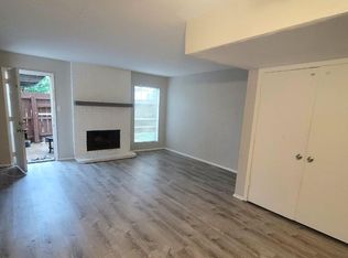7500 Chapin Rd APT D, Fort Worth, TX 76116