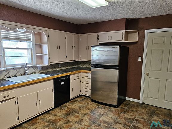 5th image of 1317 S Avenue G