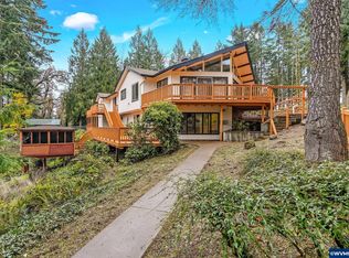 11285 State St SE, Salem, OR 97317